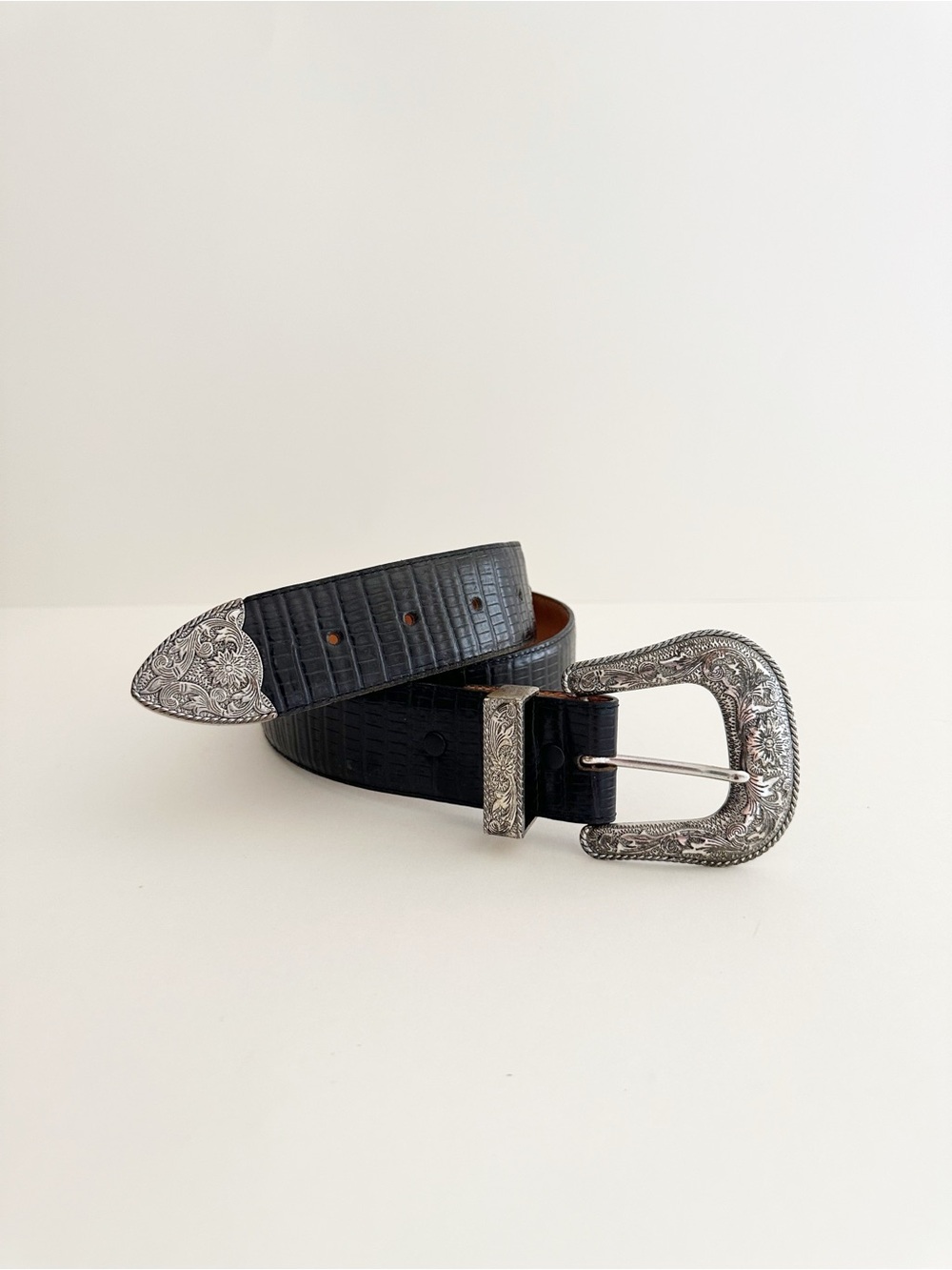 Leegin Silver Creek collection Black Croc Embossed Western Cowboy ornate Belt